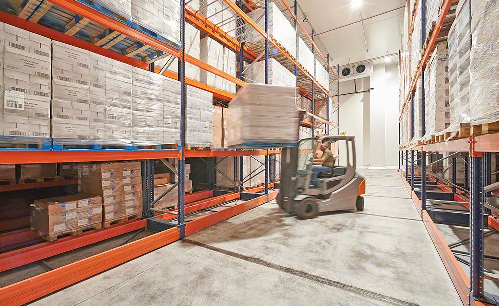 Genta's Movirack mobile racking can open several aisles to perform picking