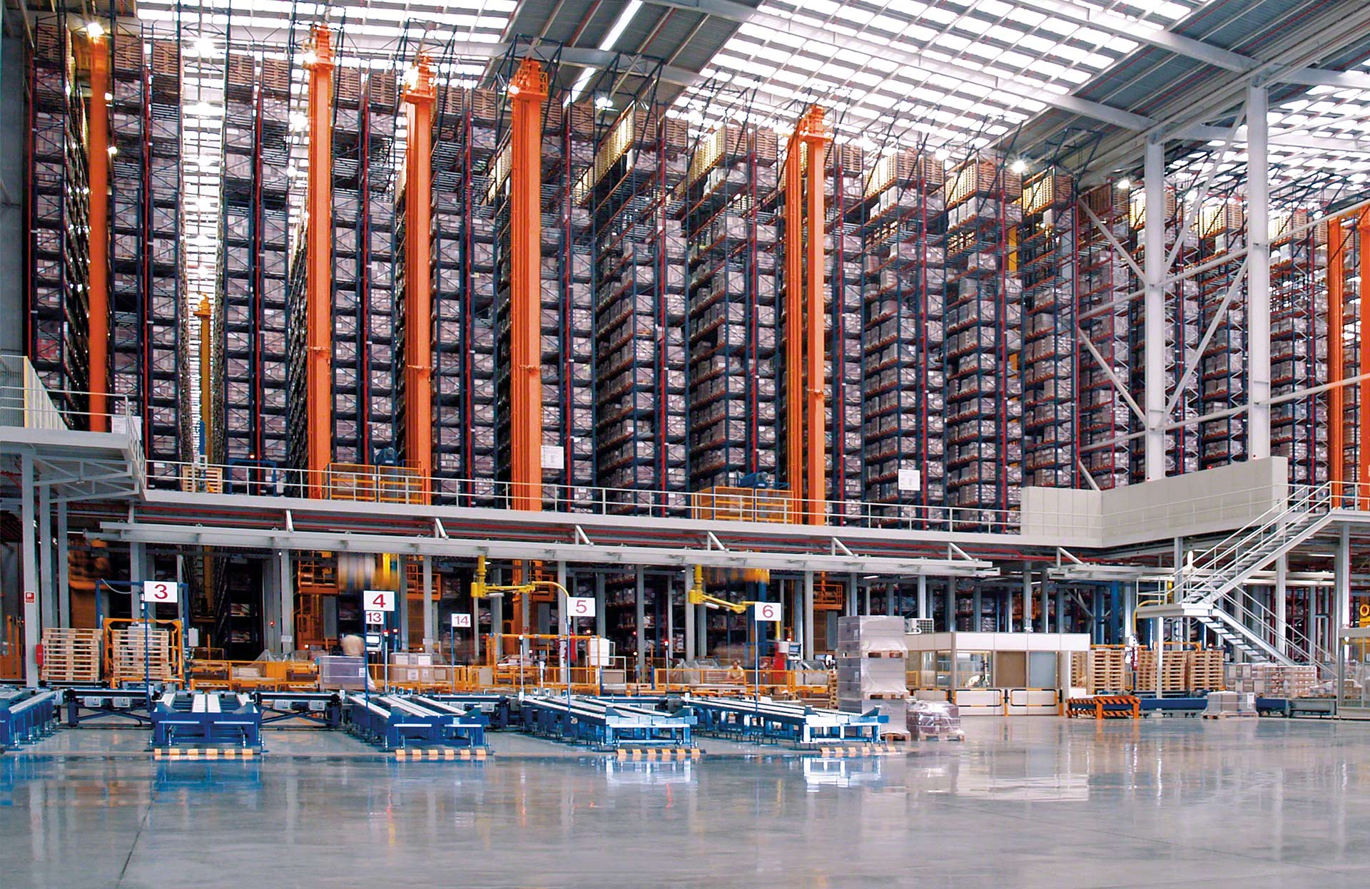 Stacker cranes increase warehouse throughput by automating pallet storage and retrieval