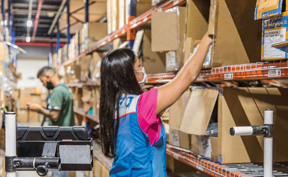 The warehouse supplies 42 physical shops and online customers in Brazil.