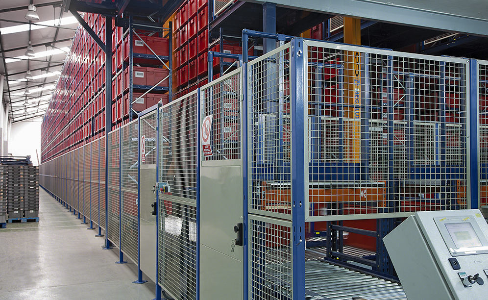 A high-capacity automated miniload for boxes for the leading drugstore and perfumery wholesaler