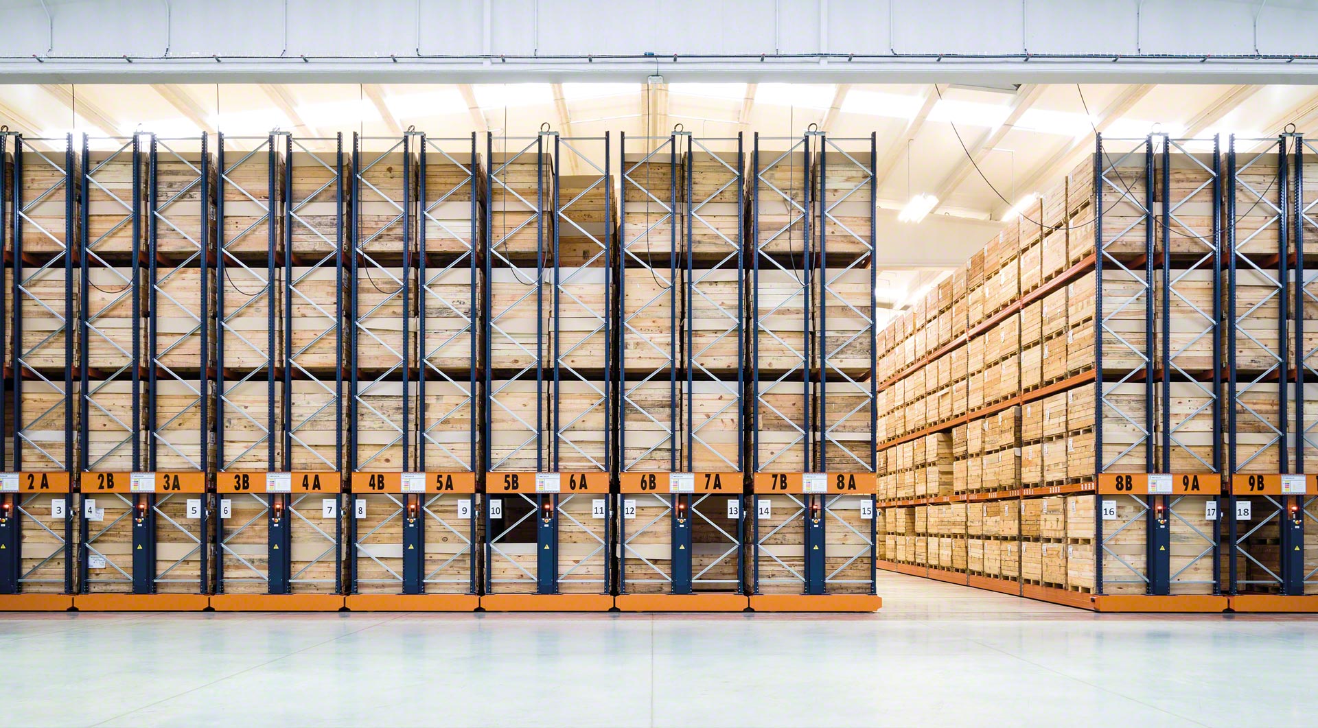 Mobile Racking (Movirack) title=
